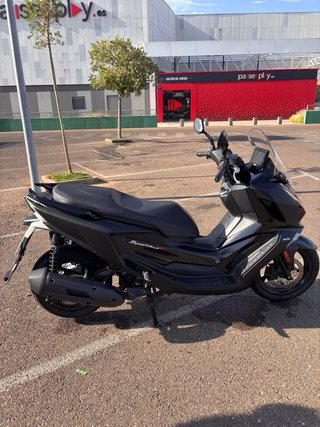 Kymco Superdink GT 125 Negra