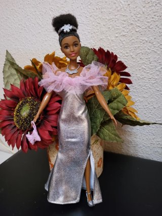 Muñeca Barbie Vestido Plateado