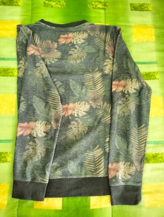 Jersey Green Coast Estampado Hojas Talla L