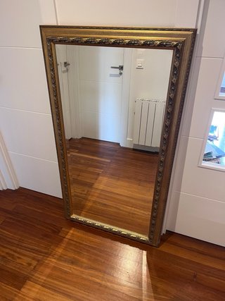 Espejo decorativo dorado y madera