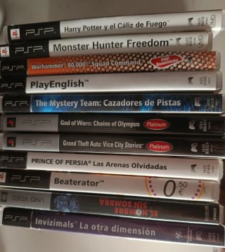 PSP 3000 + 10 Juegos, 1 Película, Cámara y Funda