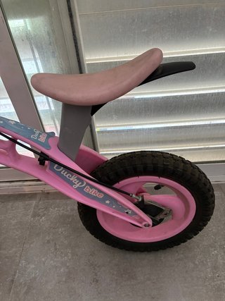 Bicicleta sin pedales rosa Ducky Bike