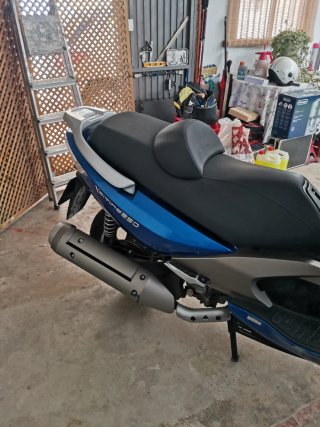 Kymco Xciting 250 Maxi Scooter Azul