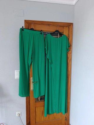 Pantalones anchos y blusa talla 44-46