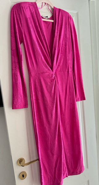 Vestito lungo fucsia con stampa floreale