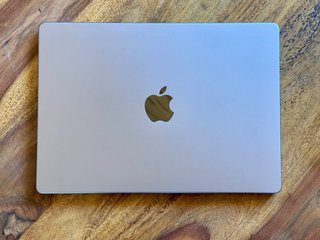 MacBook Pro 14” M1 Max 34 núcleos 32GB RAM (2021)