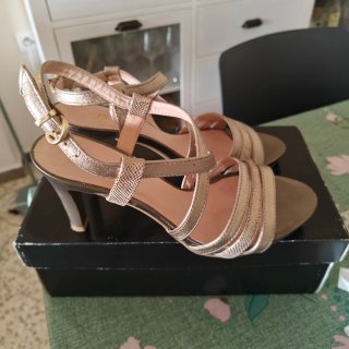 Sandalias doradas Catchalot talla 38