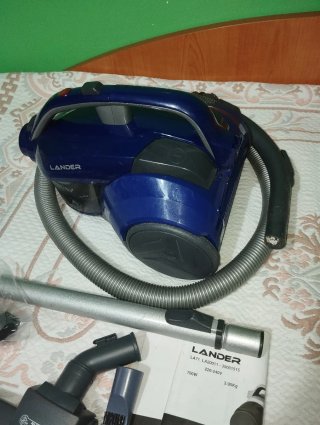 Aspiradora Lander Azul con Accesorios