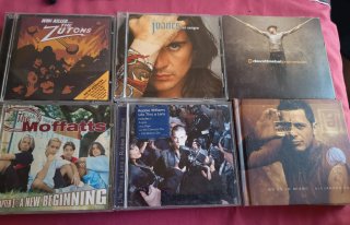 CDs. Música variada. 3X10 €