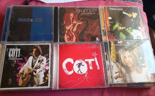 CDs. Música variada. 3X10 €