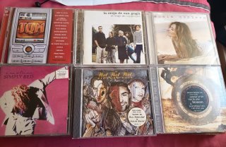 CDs. Música variada. 3X10 €