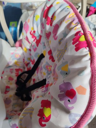 Trona para bebé con estampado de elefantes