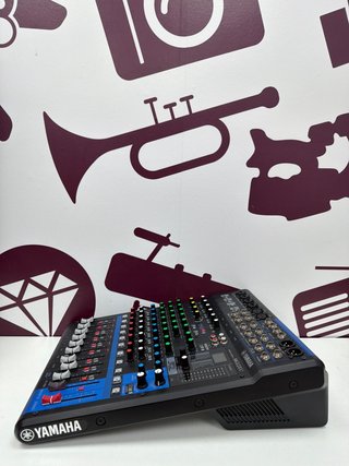 Mesa DJ YAMAHA MG12XU