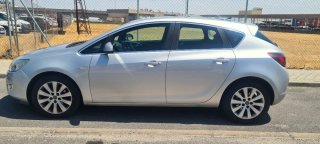 Opel Astra 2011