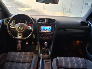 Volkswagen Golf GTI 210cv 5p manual