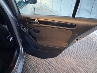 Volkswagen Golf GTI 210cv 5p manual