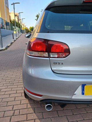 Volkswagen Golf GTI 210cv 5p manual