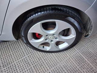 Volkswagen Golf GTI 210cv 5p manual