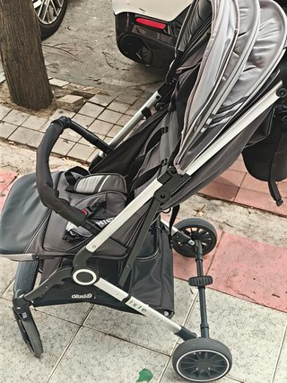 Carro casi nuevo comprado para un viaje hace6meses