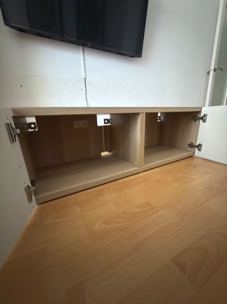Mueble multimedia Besta Ikea beige/blanco
