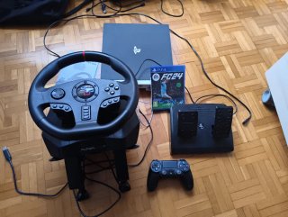 PS4 Pro 1TB + Volante Subsonic + Fifa 24