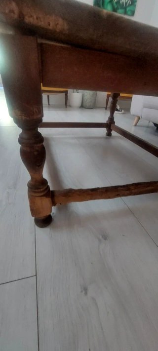 Mesa de madera rústica antigua ,de unos 150 años