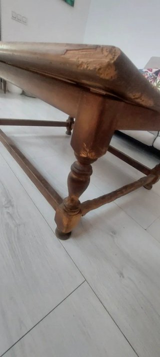 Mesa de madera rústica antigua ,de unos 150 años