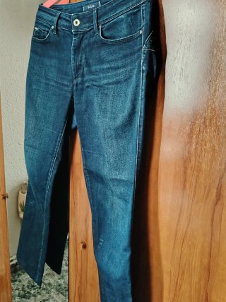 Vaqueros azules marca Salsa
