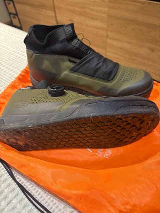 Botas Shimano GF8 para pedales planos