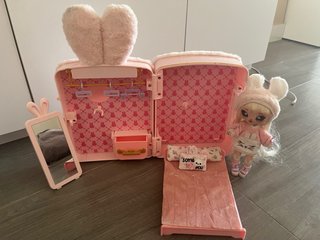 Na Na Na Surprise Muñeca Conejito Rosa