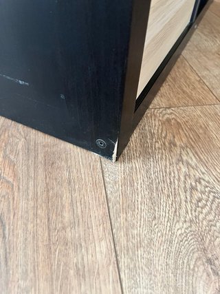 Mueble de entrada negro y madera