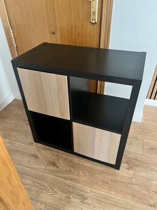 Mueble de entrada negro y madera