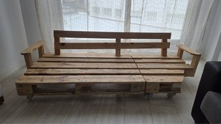 Sofá Palets Pulido con Ruedas 180x70x25