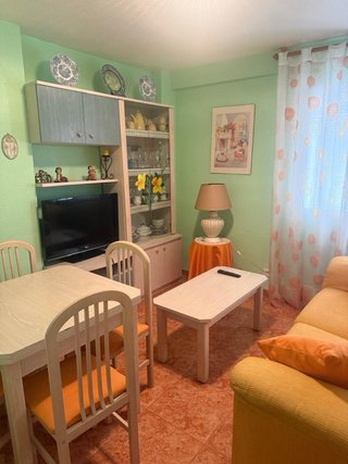 Mueble librería salón madera y cristal
