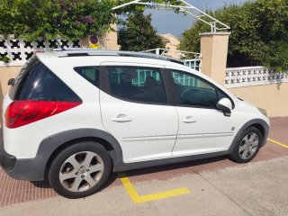 Peugeot 207 2013