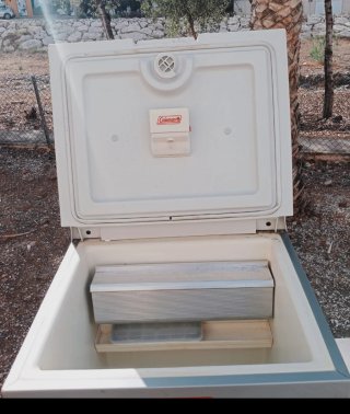 Nevera Eléctrica y Gas Coleman para camping 12v