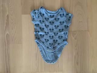 Body bebé Mickey Mouse talla 3-6 meses