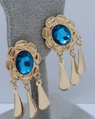 Pendientes lágrima dorados con piedra azul