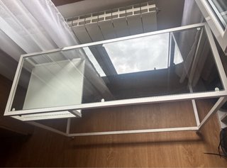 Mesa de cristal y metal Ikea