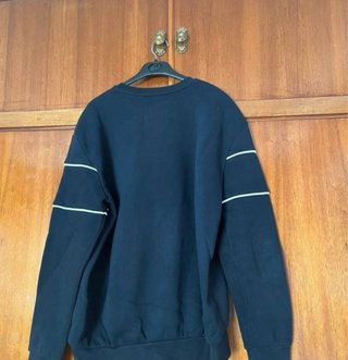 Sudadera Disney estilo retro. Perfil solidario