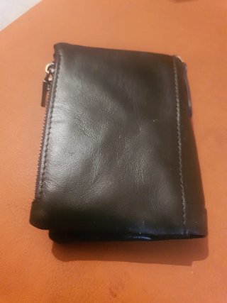 Regalo Cartera de piel marrón con cremallera