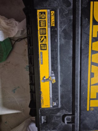 Taladro Dewalt 18V XR Brushless + Cargador