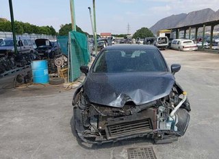 Bandeja trasera renault 415179 clio iv dynamique