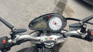 MV Agusta brutale 989r
