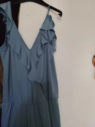 Mono azul con volantes talla M