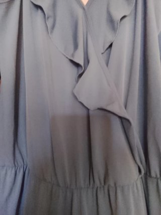 Mono azul con volantes talla M