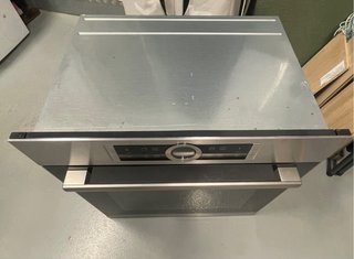 Horno Bosch Serie 8 71L con vapor añadido