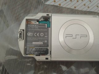 PSP 3000 Plata Completa sin batería