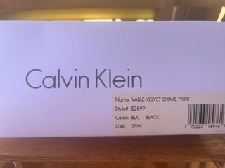 Sandalia tacón Calvin Klein negra
