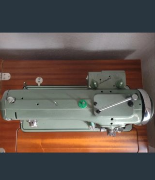 Máquina de coser Refrey Transforma